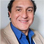 Profesor de Humanidades: Filosofía, Literatura, Historia, Historia del arte. Más de 15 de experiencia: Bachillerato/universitario